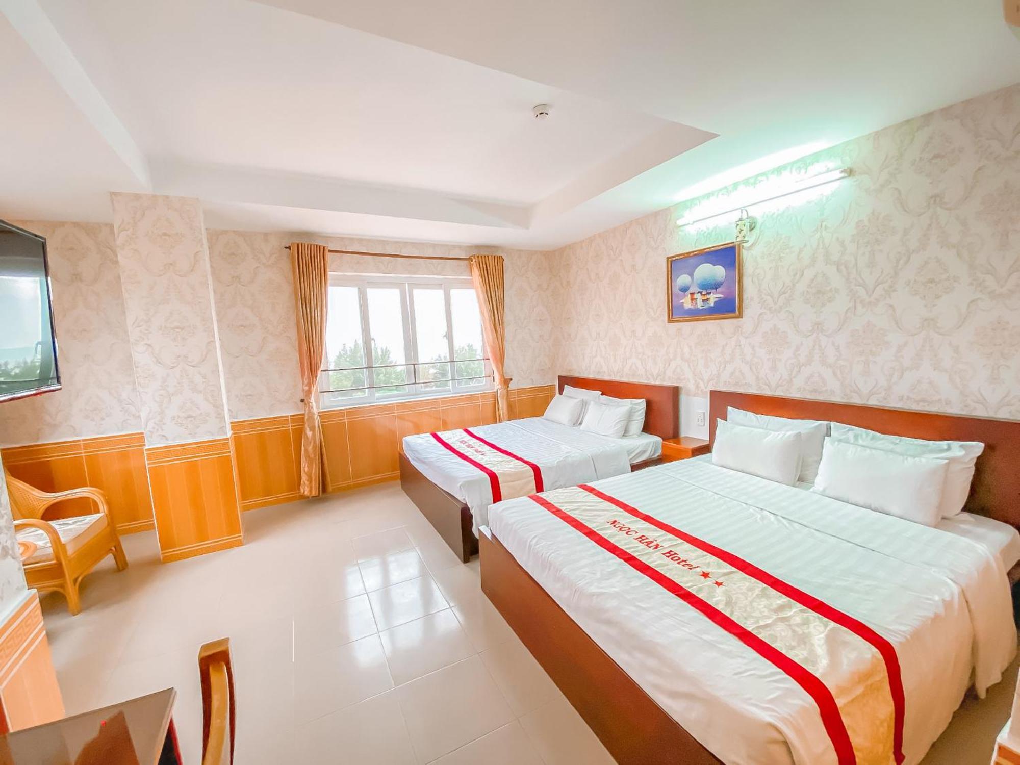 Ngoc Han Hotel By The Moment Vung Tau Exteriör bild